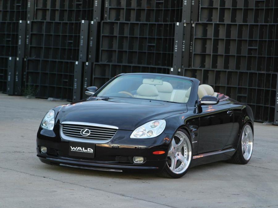  Lexus SC430 by Wald 2005 года  (фото 6 из 10)